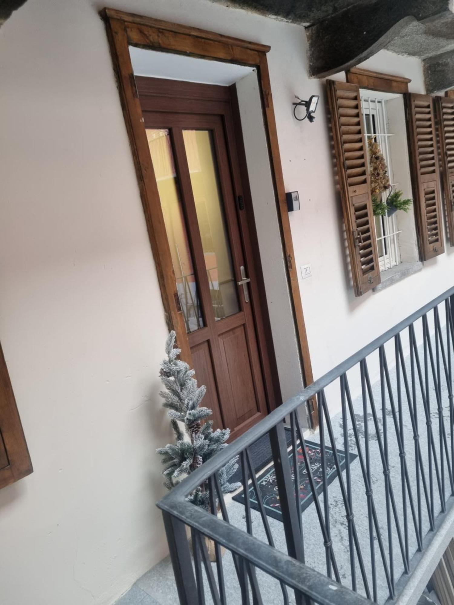 Casa Sofia Apartment Аоста Екстериор снимка